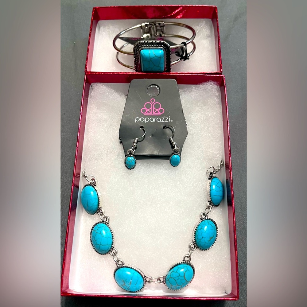 Paparazzi Blue Jewelry Set with Silver Accents